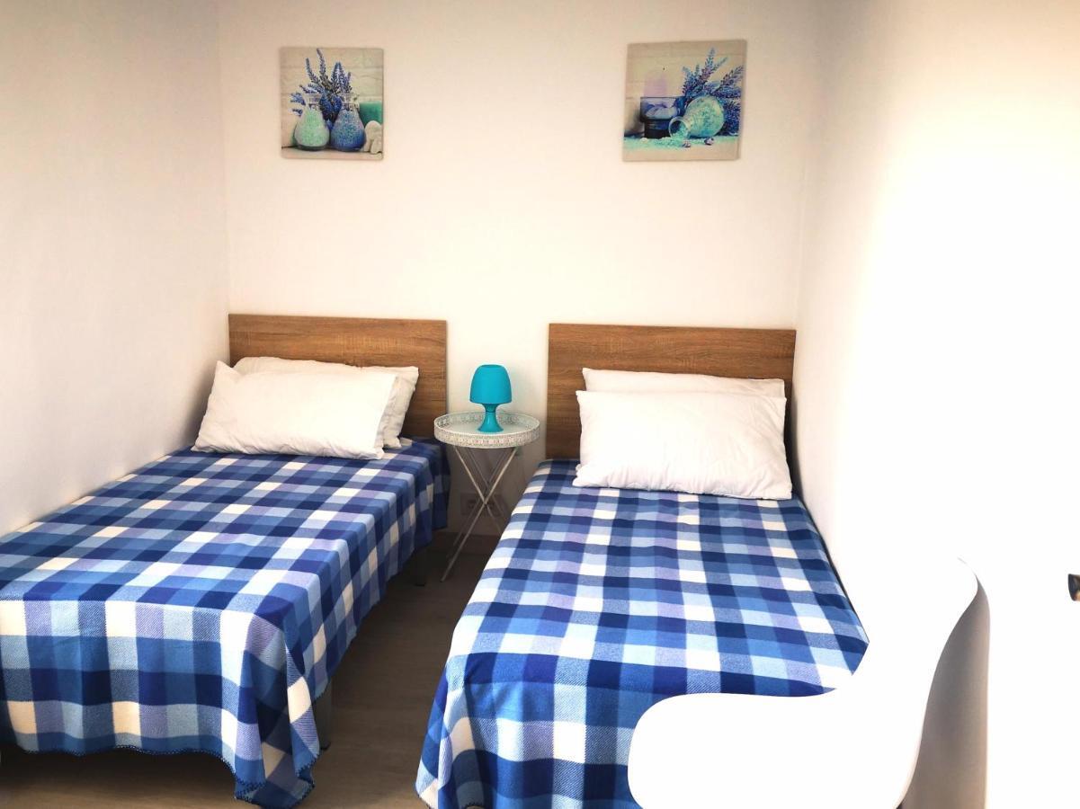 3 Bedroom 150 M From The Beach Torrevieja Exterior photo
